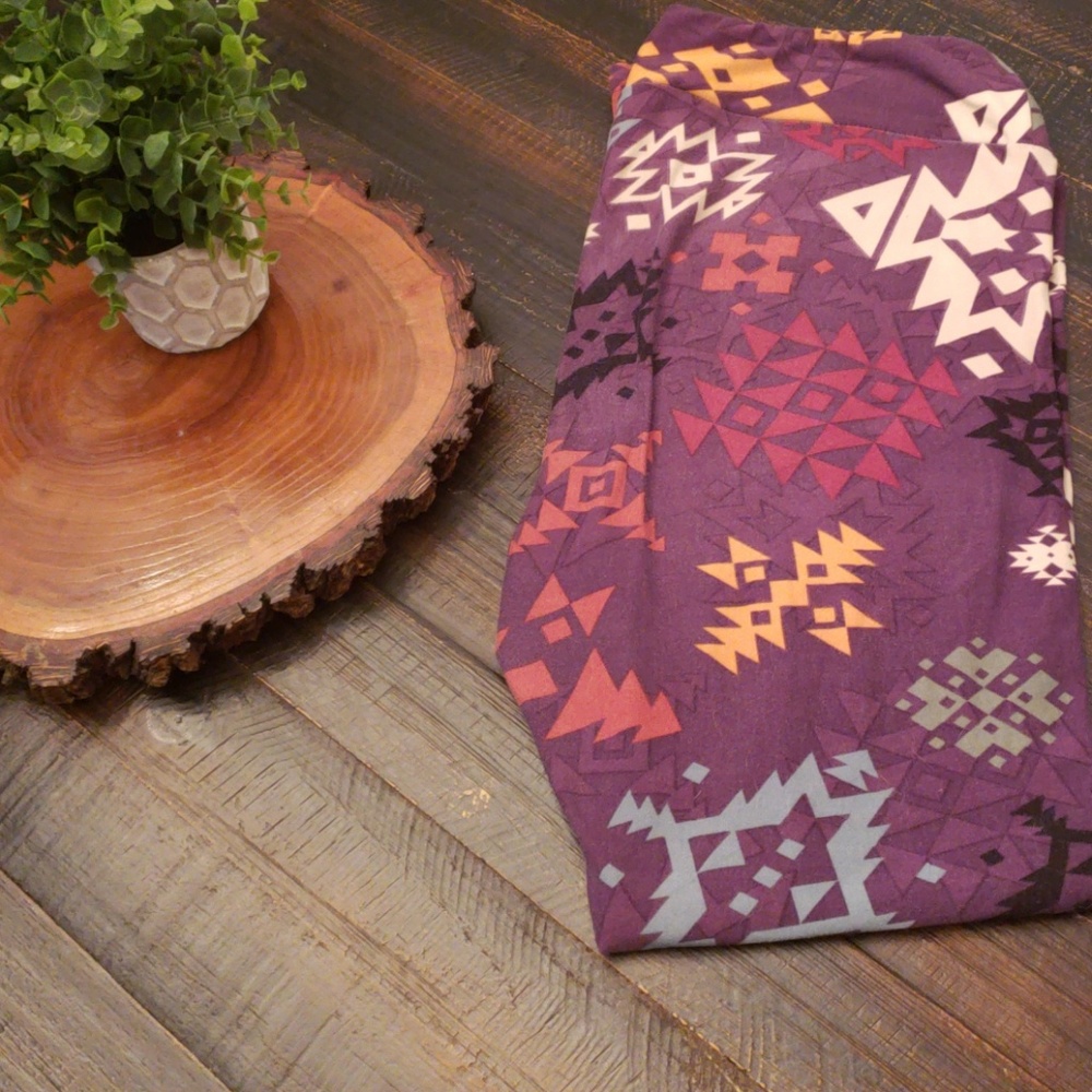 Lularoe leggings - purple lightly fading